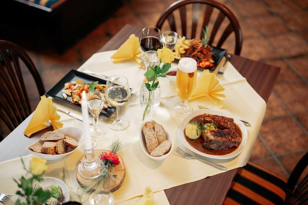 Hotel Park Cafe Reichl バート・アプバッハ エクステリア 写真