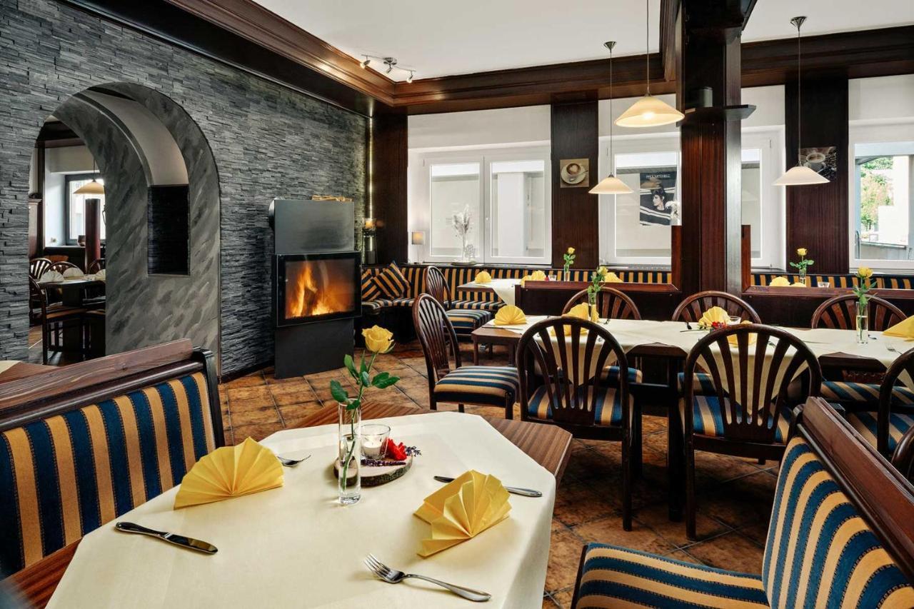 Hotel Park Cafe Reichl バート・アプバッハ エクステリア 写真